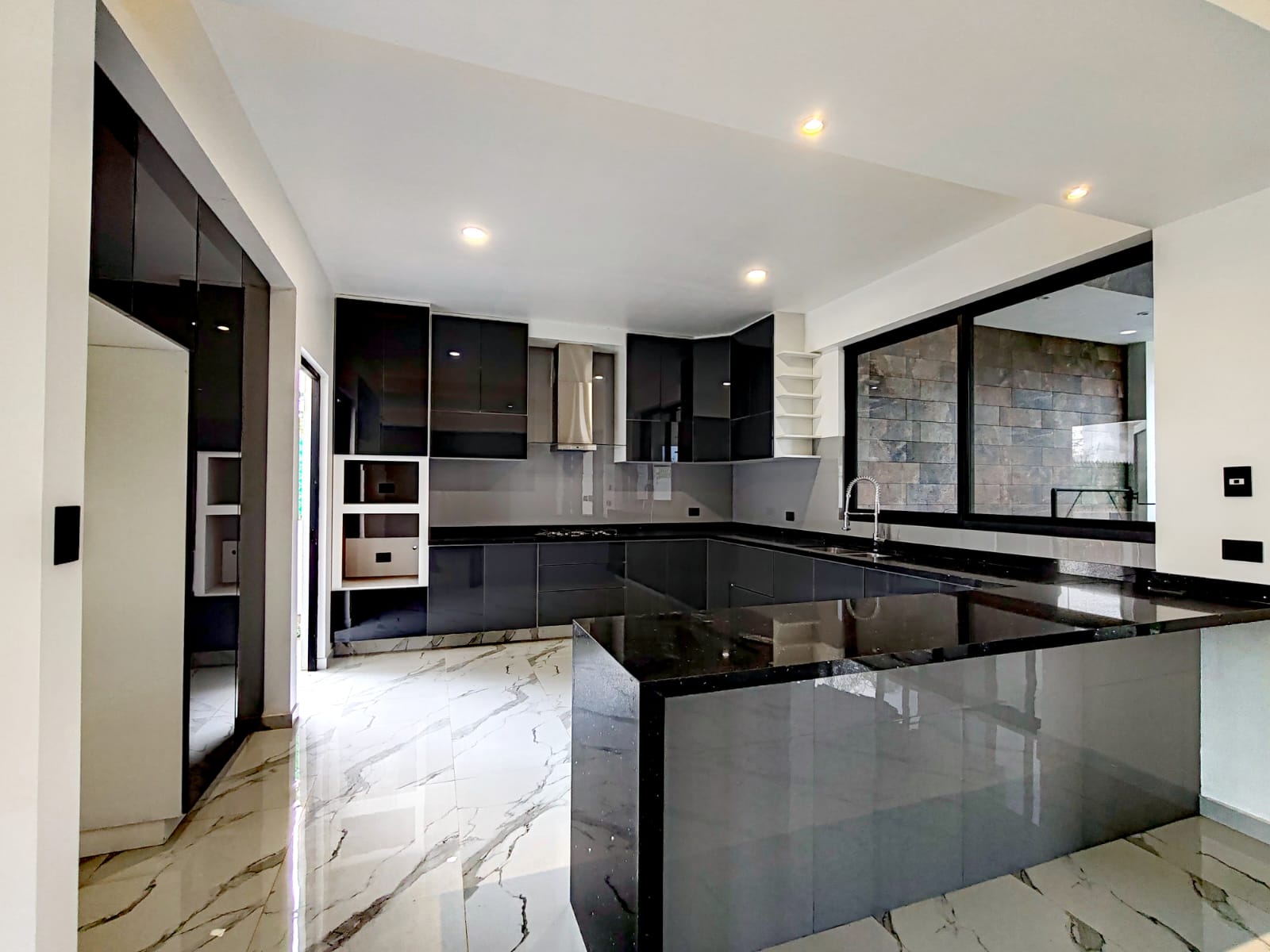 cocina equipada casa de lujo Morelos